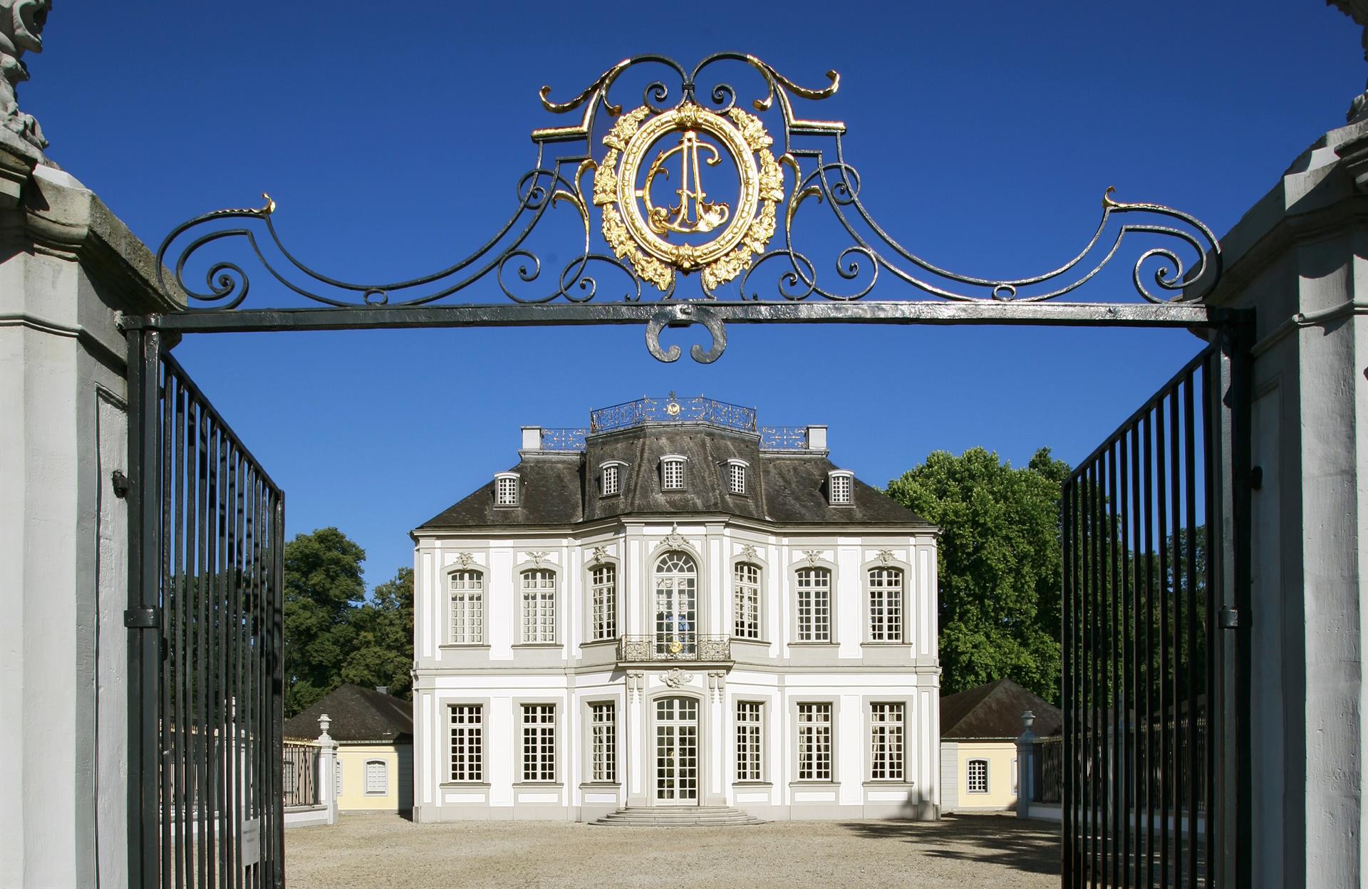 Schloss Falkenlust (c) Schlösser Brühl, Horst Gummersbach 